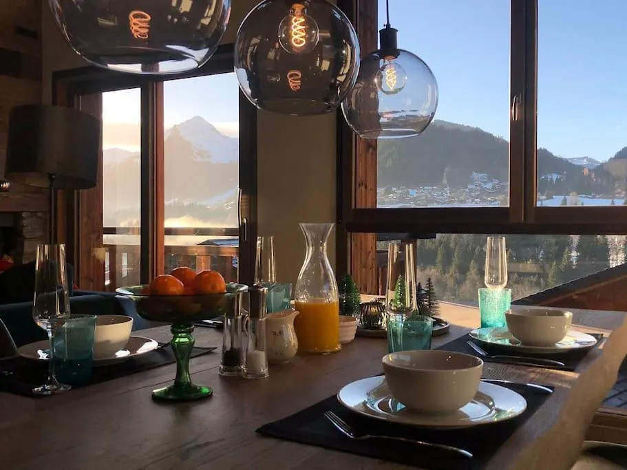Chalet Purdey - Sleeps 10 With Hot Tub Montriond