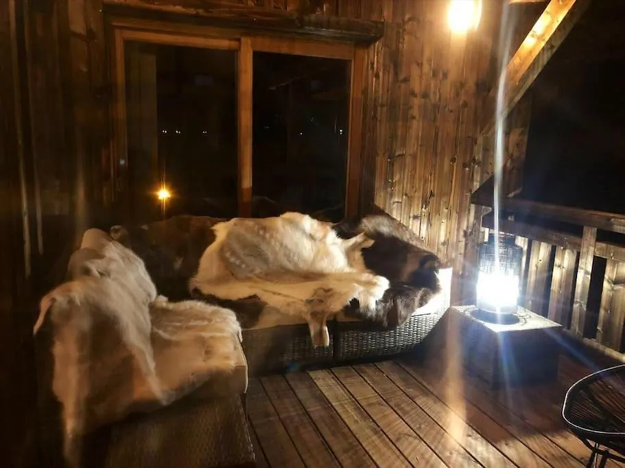 Chalet Purdey - Sleeps 10 With Hot Tub Montriond 0*,