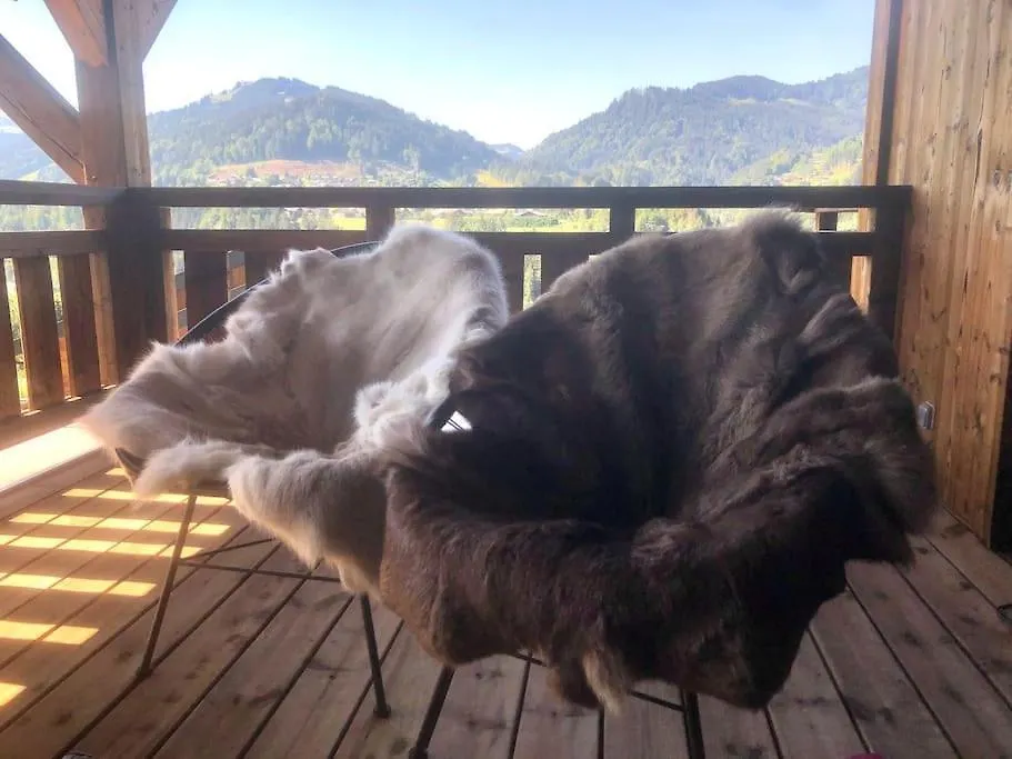 Chalet Purdey - Sleeps 10 With Hot Tub Montriond France